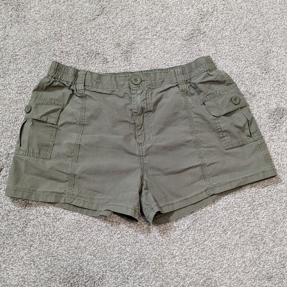 SIMPLE SOCIETY Olive Army Green High Rise 2 Inch Shorts; Size 11/30
